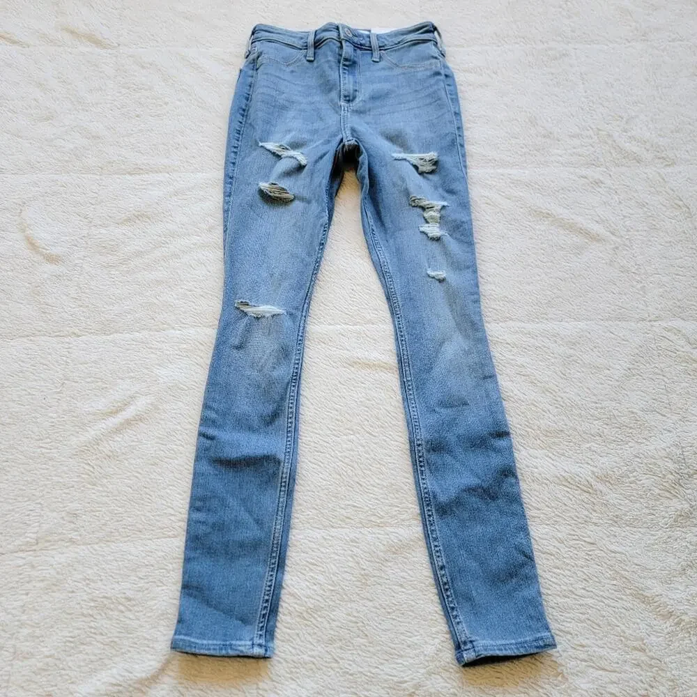 Hollister 0S Curvy Distressed High Rise Jean Legging - Picture 2 of 4